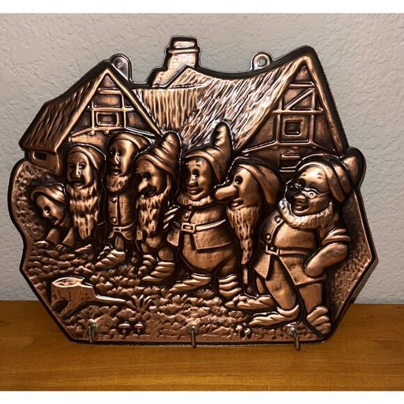 RARE Vintage 7 Dwarfs Handmade Copper Dish Towel Key Hook Rack Cottage Decor - Picture 2 of 5